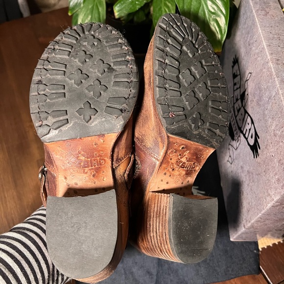 EUC Freebird Dawson in Cognac, size 8 - Picture 9 of 12